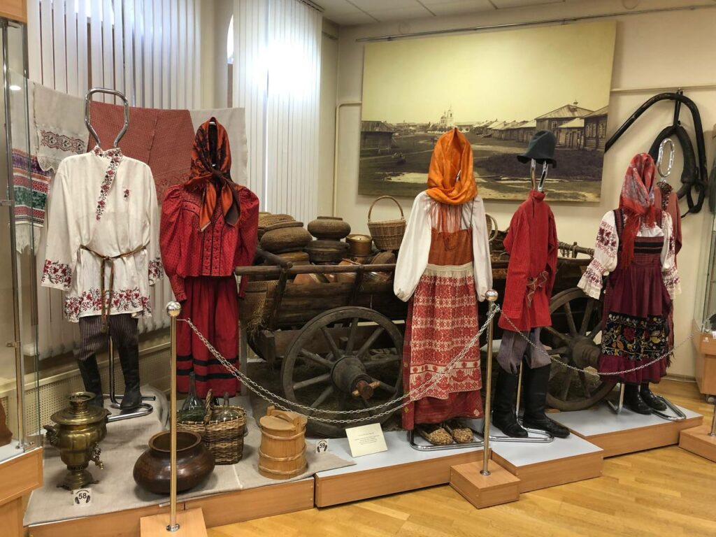 Кировский областной краеведческий tg1688619527_2021_AQADQMkxGyumMUl-file_806-1024x768.jpg