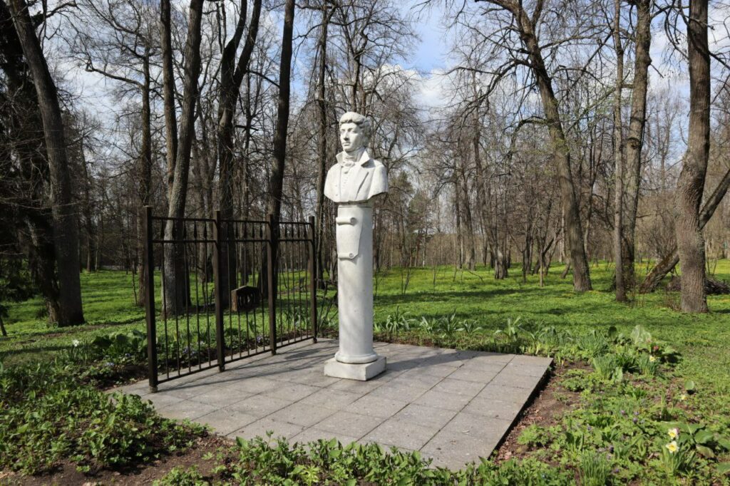 Музей-усадьба Батюшковых и Куприна в Даниловском tg1714422389_2465_AQAD49wxG0AQgUl-file_1220-1024x682.jpg