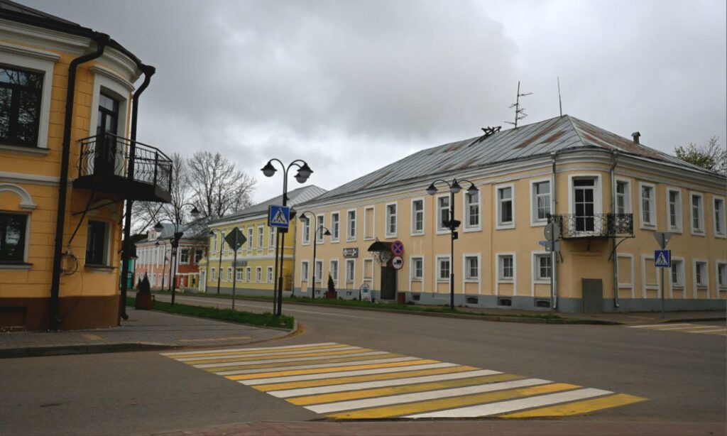 Торопец — типичный провинциальный городок tg1746689782_2764_AQAD2vkxG_n24Uh-file_8-1024x614.jpg